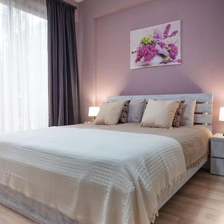 Gg Home - Cozy 2-Bedroom Apartment On Givi Kartozia Tbilisi Exterior photo