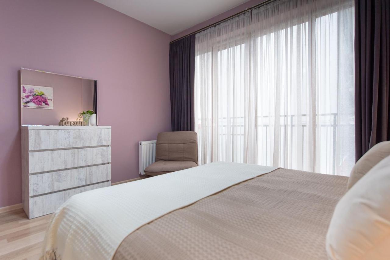 Gg Home - Cozy 2-Bedroom Apartment On Givi Kartozia Tbilisi Exterior photo