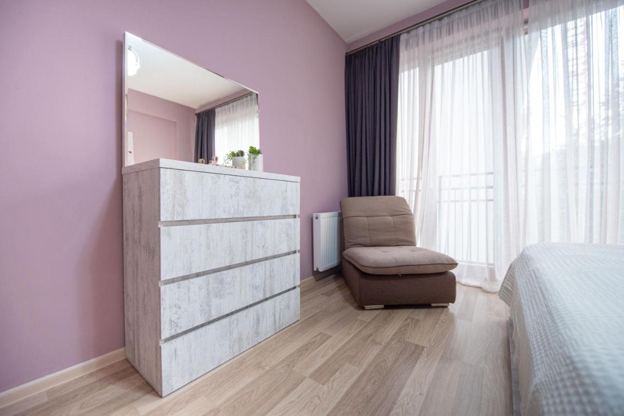 Gg Home - Cozy 2-Bedroom Apartment On Givi Kartozia Tbilisi Exterior photo
